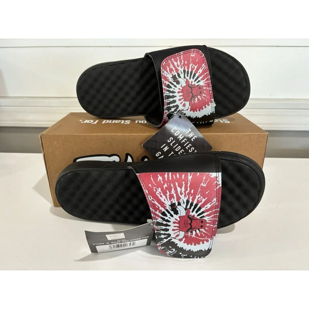 Mismatched Chicago Bulls I Slide NBA Men's Wordmark GEL Slide Size 9 & 10